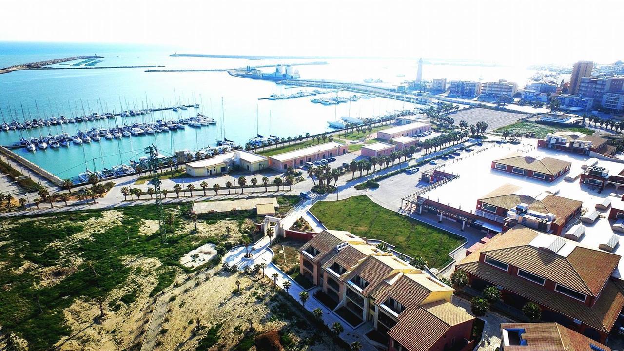 Marina Di Cala Del Sole Hotel Licata Exterior photo